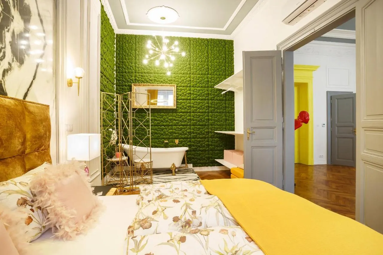 Palace Apartment By Main Station - President Praga 0*,