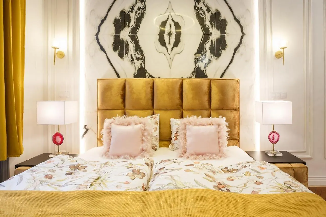 Palace Apartment By Main Station - President Praga Repubblica Ceca